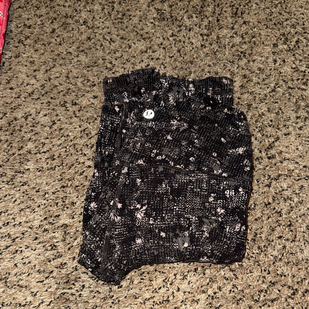 lululemon athletica Black & Light Pink Patterned Leggings